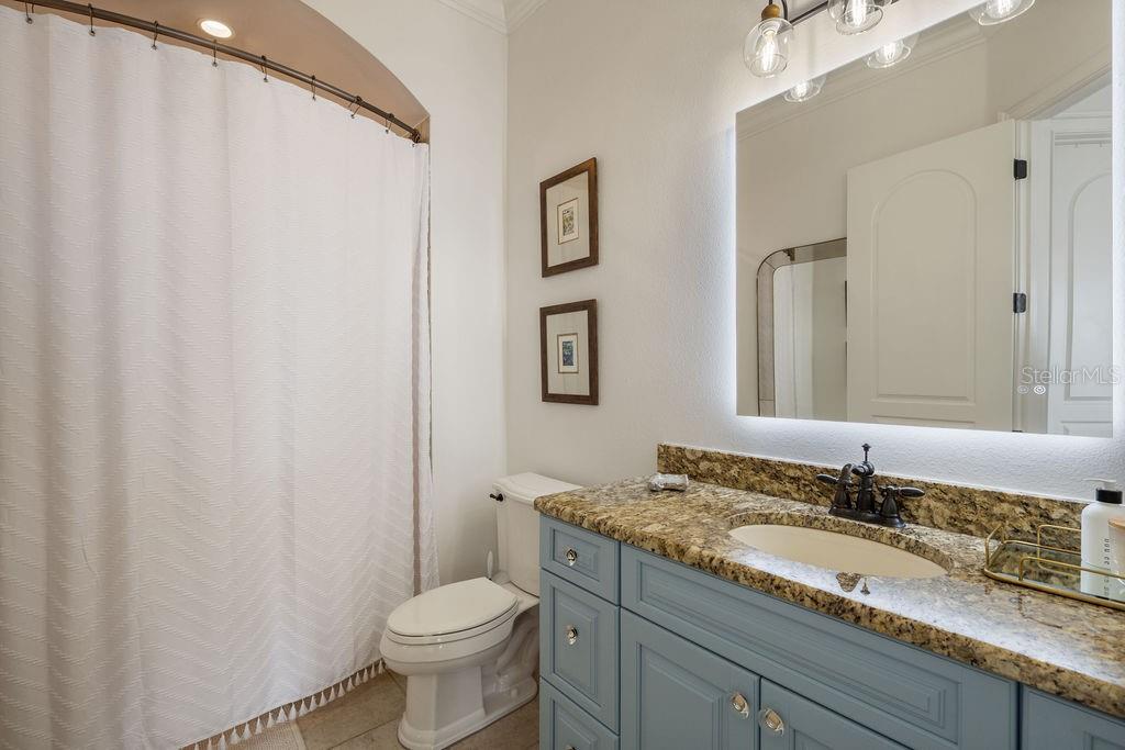 KEENES POINTE - Residential