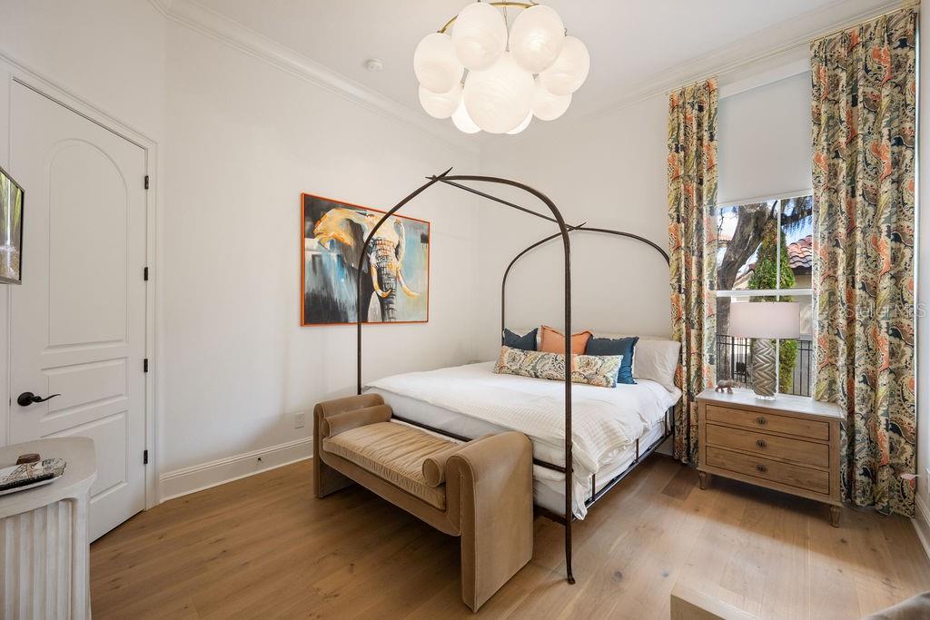 KEENES POINTE - Residential