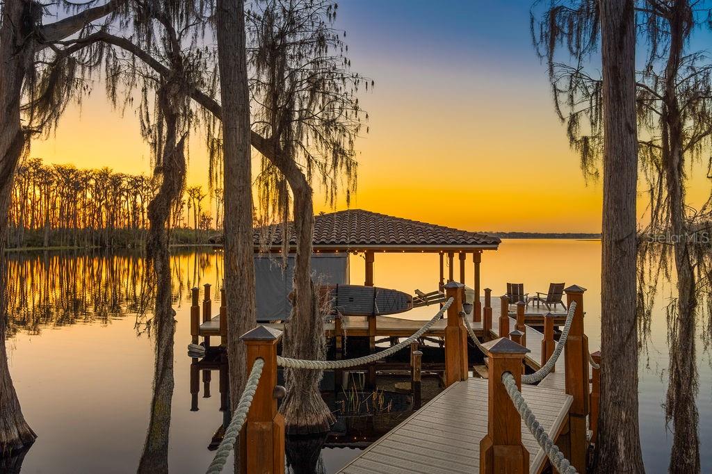 KEENES POINTE - Residential