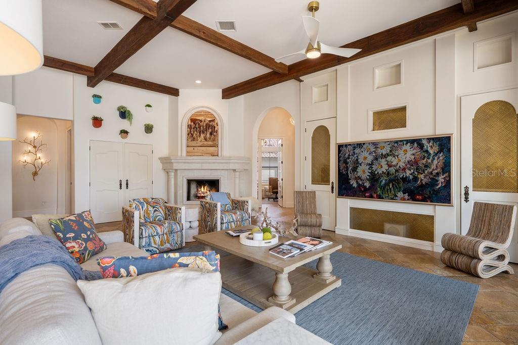 KEENES POINTE - Residential