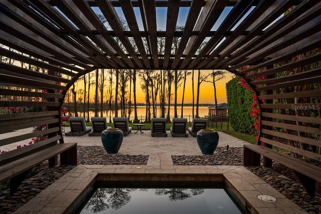 KEENES POINTE - Residential