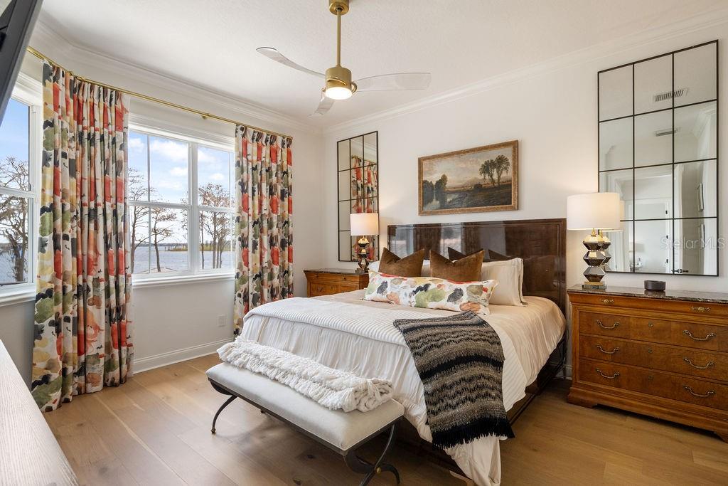 KEENES POINTE - Residential