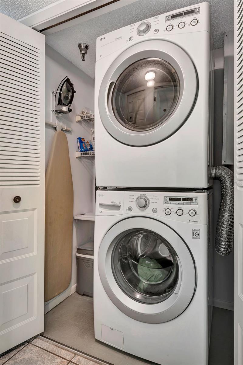 LANDMARK AT POINTE WEST I - Residential