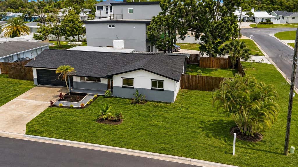 Photo of 212 Driftwood Place, Palm Harbor, FL 34683 (MLS # TB8534105)