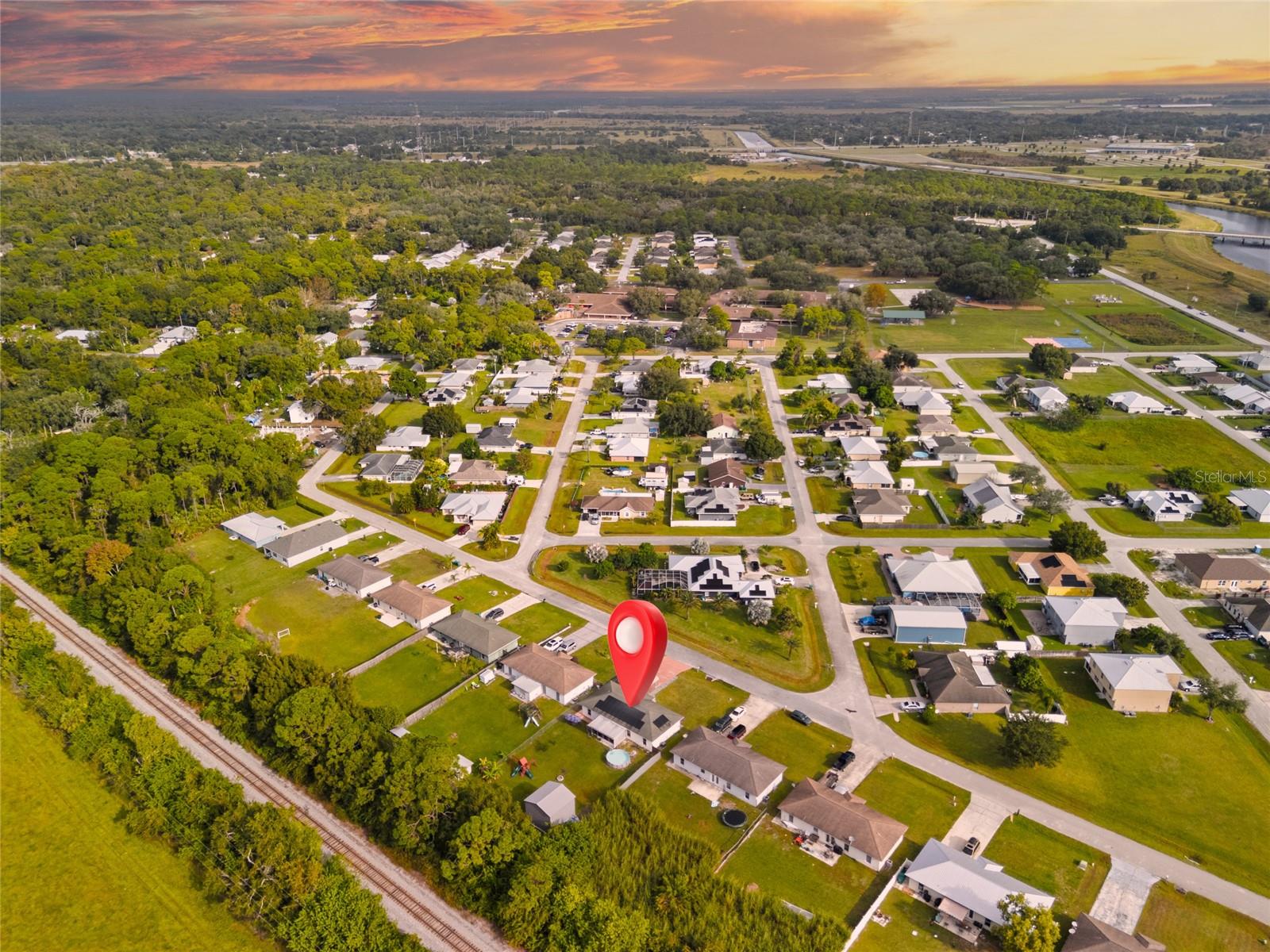 CONNERS GABLES - Residential