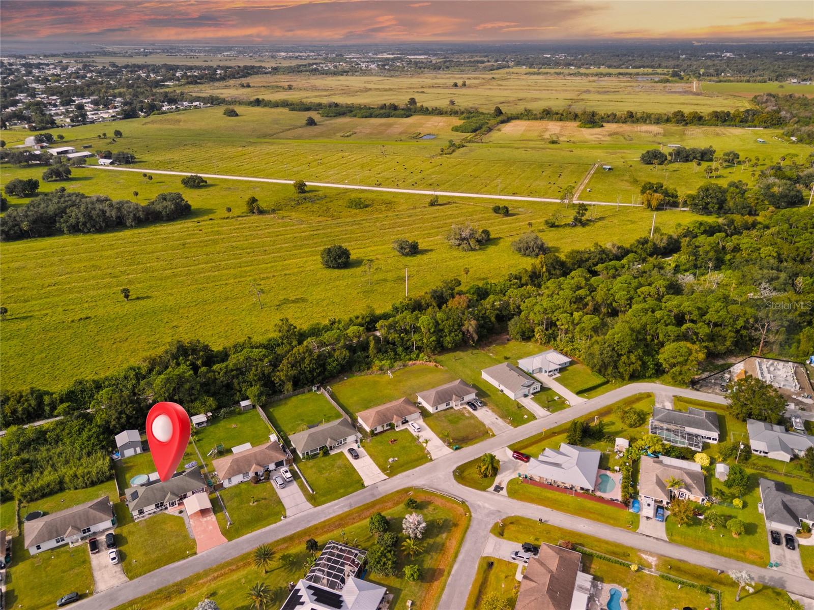 CONNERS GABLES - Residential