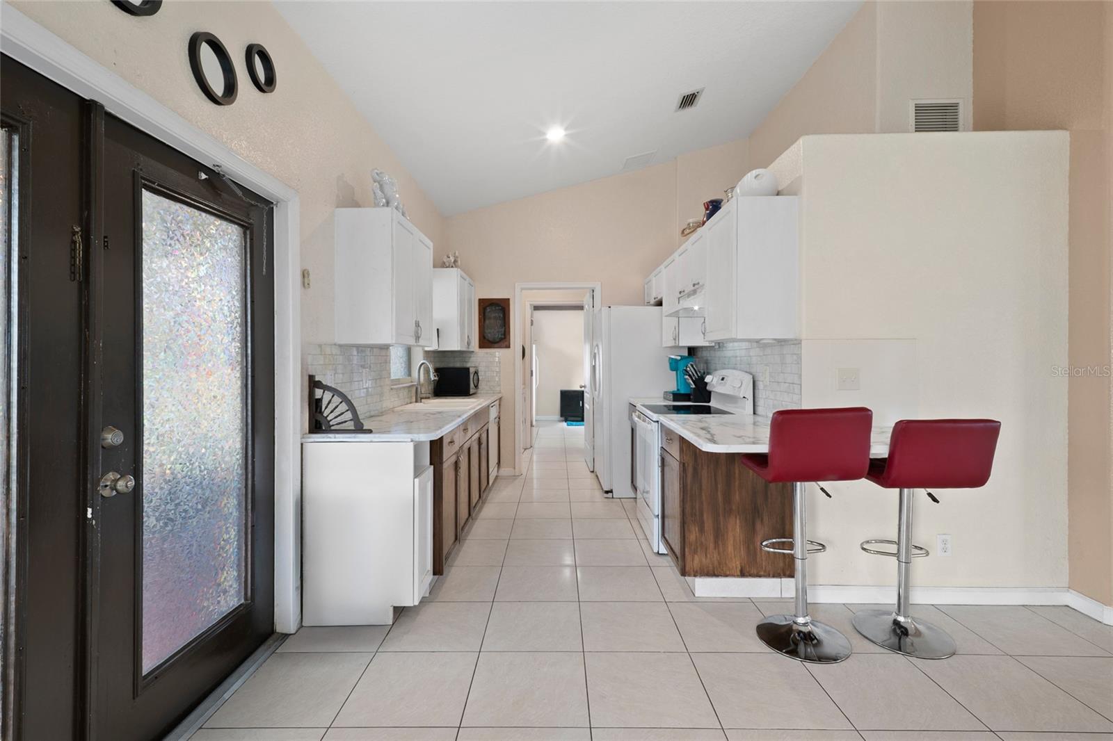 CONNERS GABLES - Residential