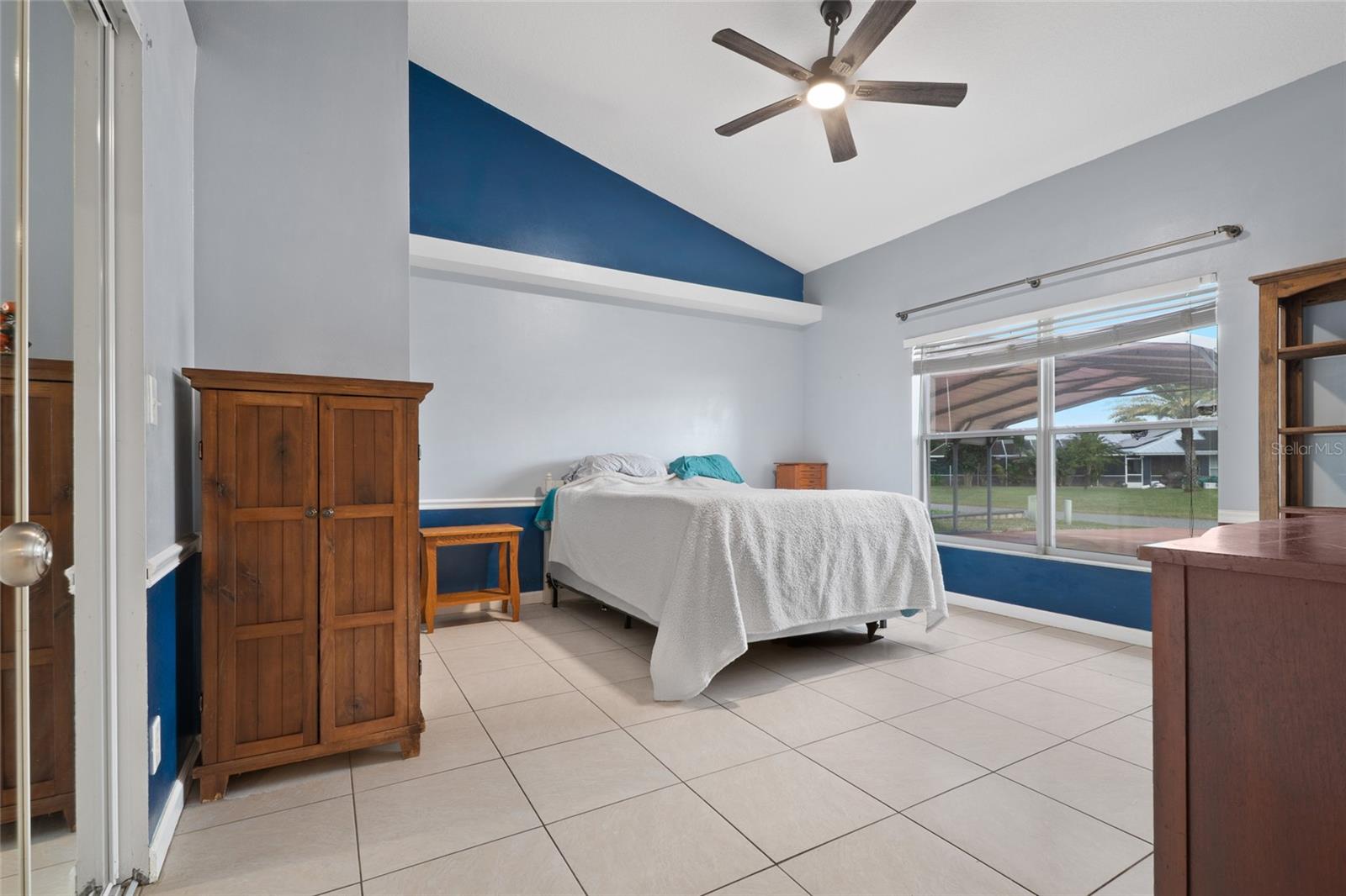 CONNERS GABLES - Residential