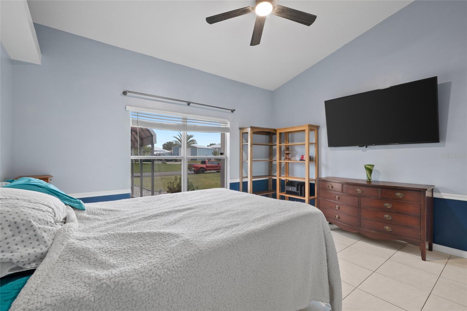 CONNERS GABLES - Residential