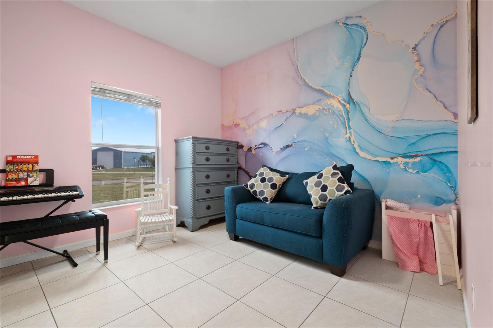 CONNERS GABLES - Residential