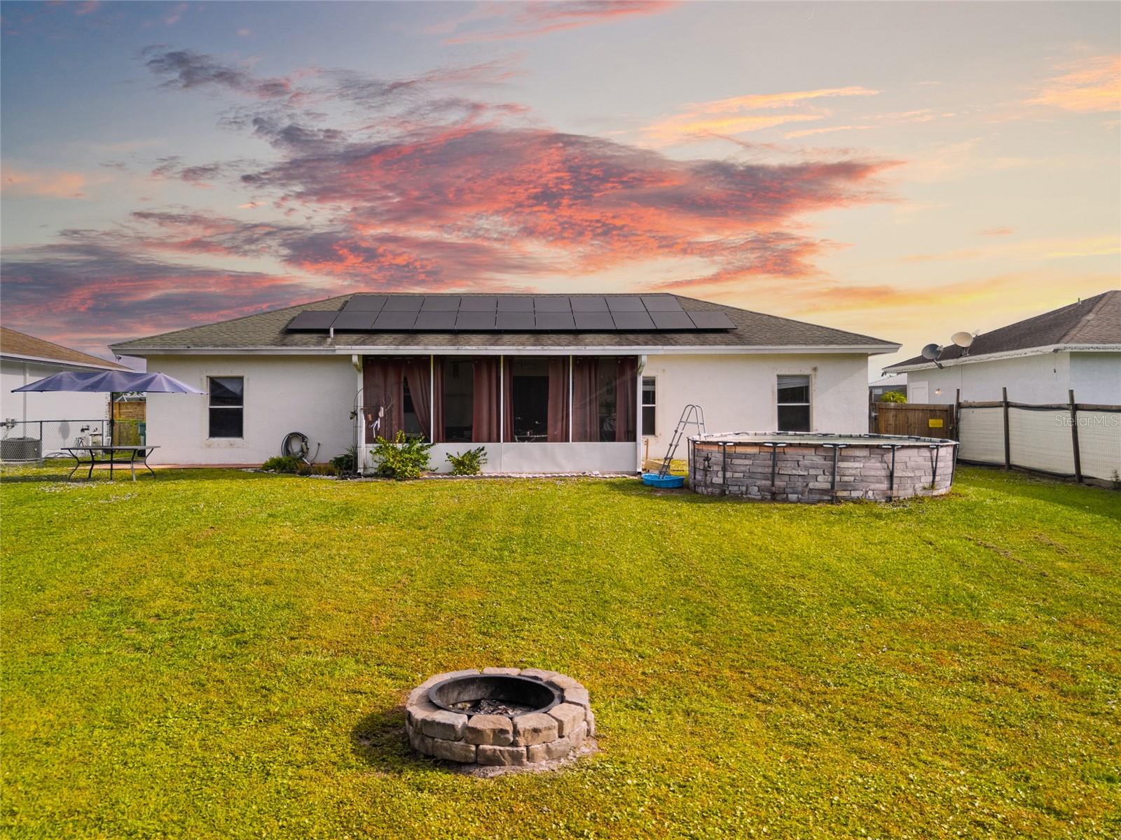 CONNERS GABLES - Residential