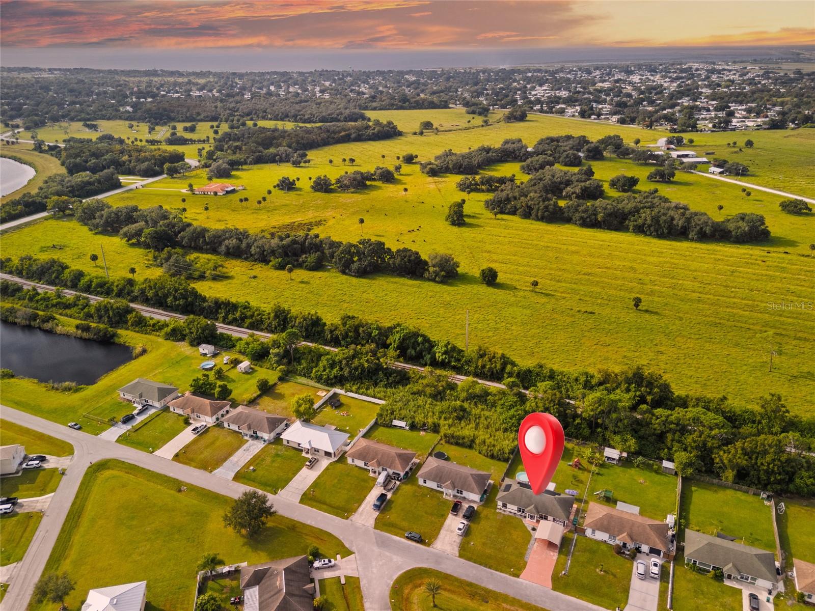 CONNERS GABLES - Residential