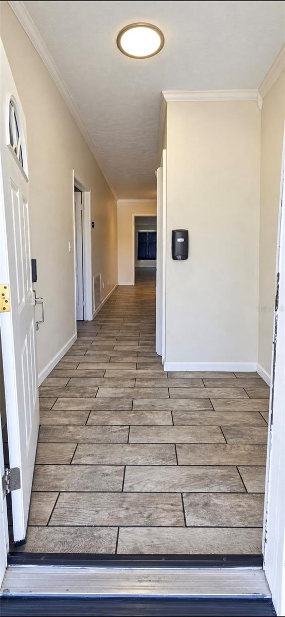 8007 MEADOWGLEN DRIVE