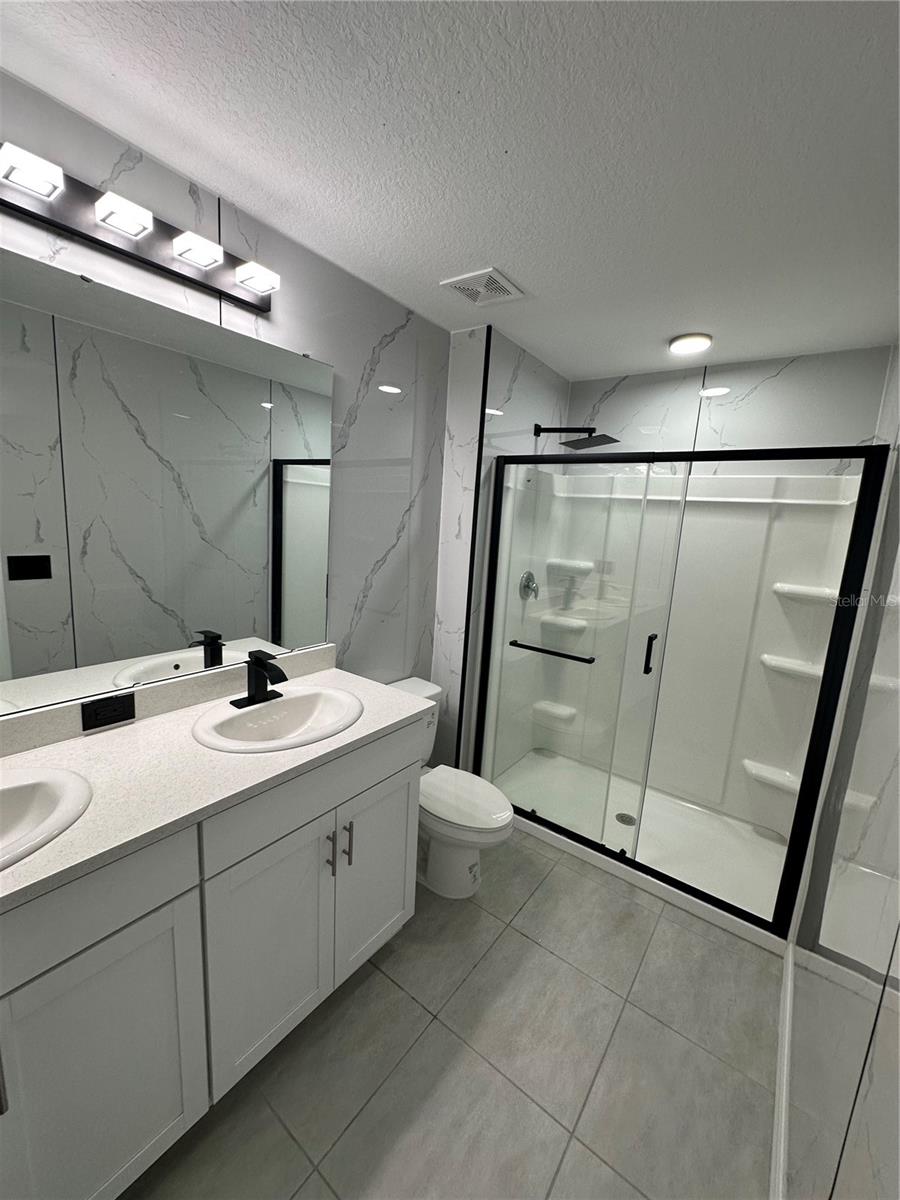 EDGESTONE NORTH AT ARTISAN LAKES - Residential