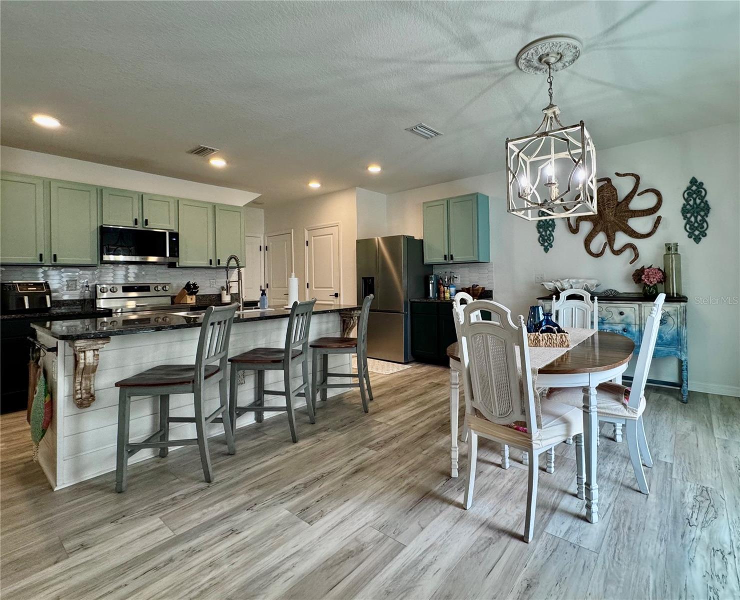 4110 WILLOW HAMMOCK DR