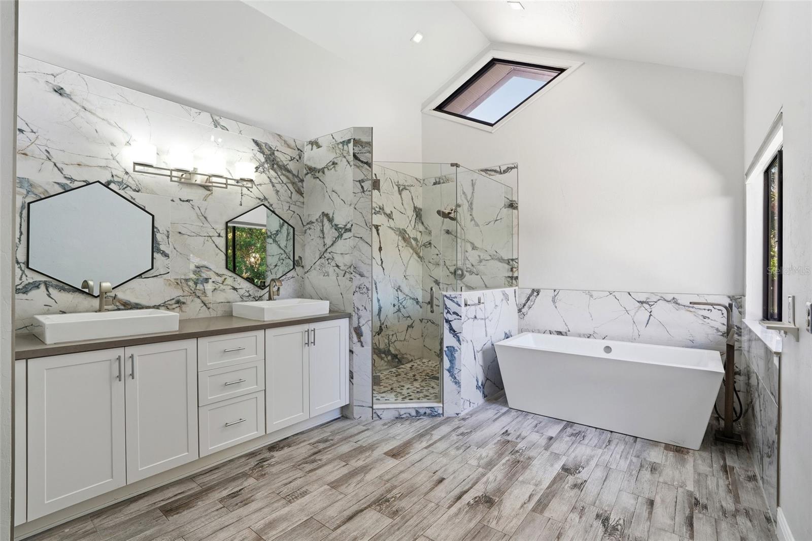 MCGREGOR ISLES - Residential