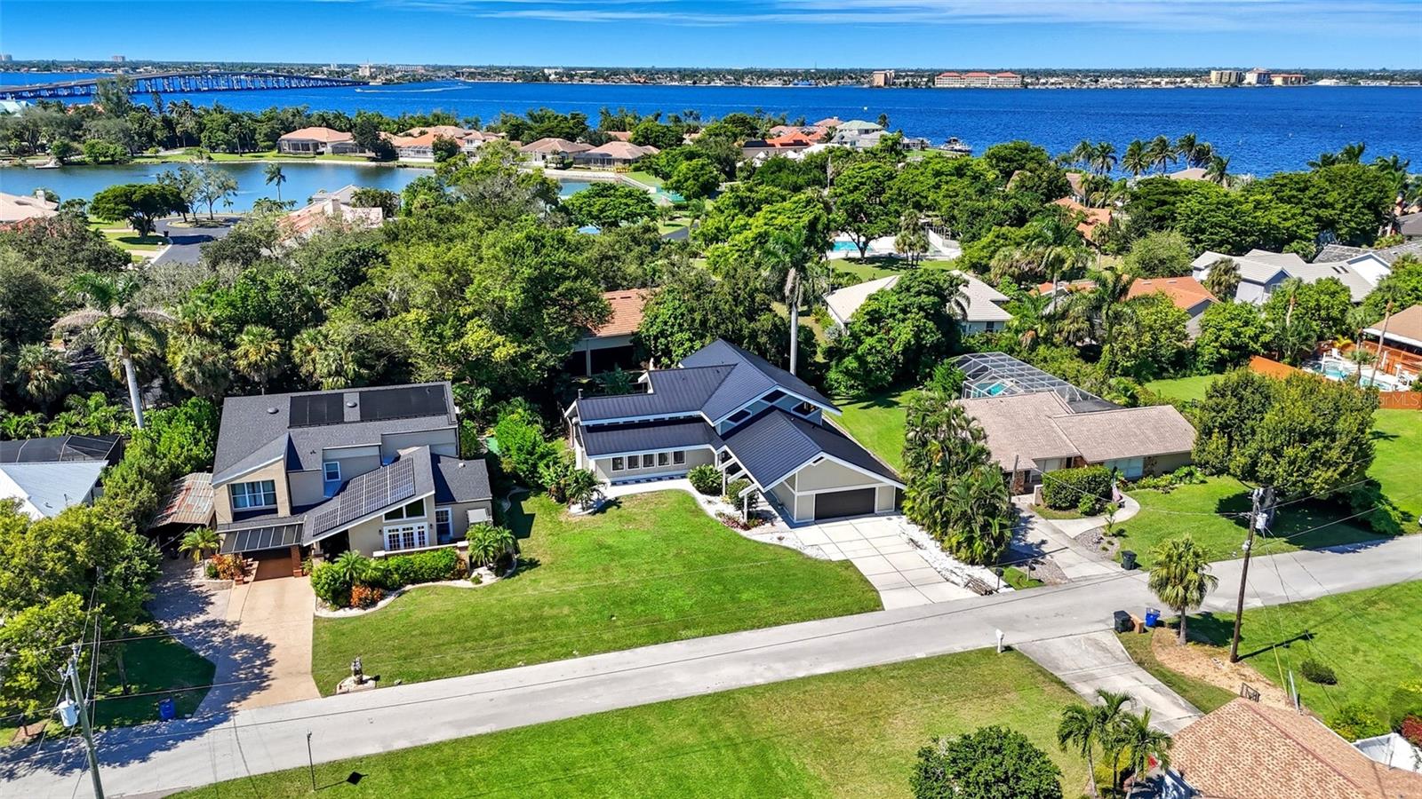 MCGREGOR ISLES - Residential