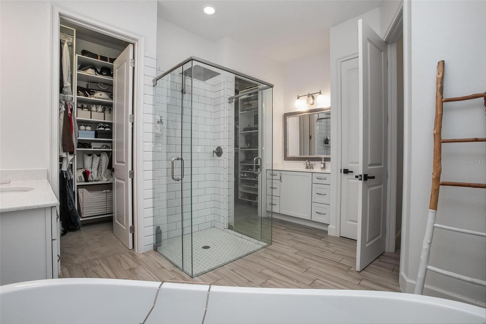 CHELSEA PLACE PH 02 - Residential