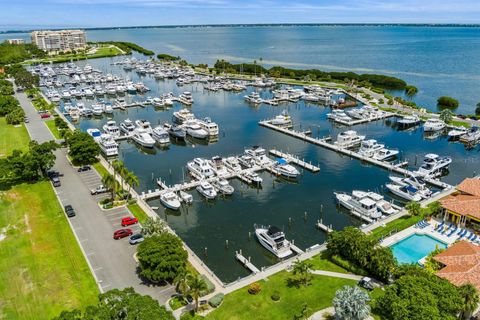 A home in LONGBOAT KEY