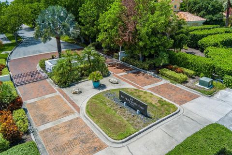 A home in LONGBOAT KEY