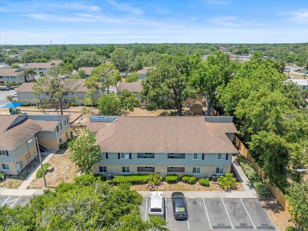 Photo of 230 Thorn Tree Place #230, Brandon, FL 33510 (MLS # W7870168)