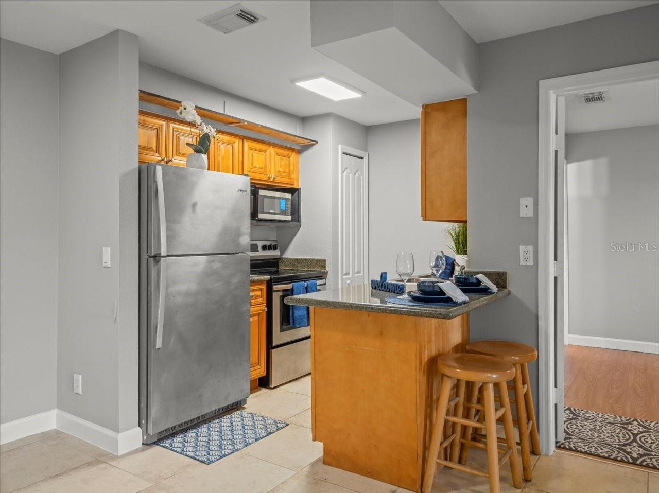 230 THORN TREE PLACE 230