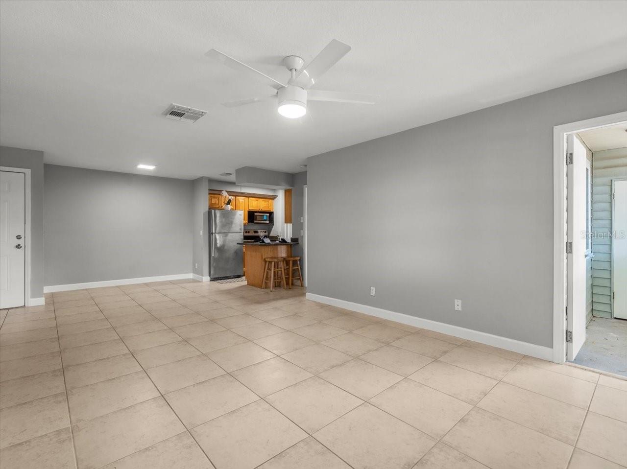 THE HAMPTONS AT BRANDON A CONDO - Residential