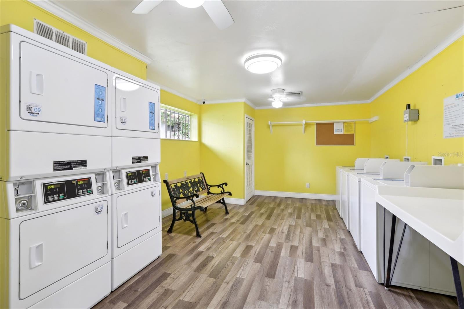 THE HAMPTONS AT BRANDON A CONDO - Residential