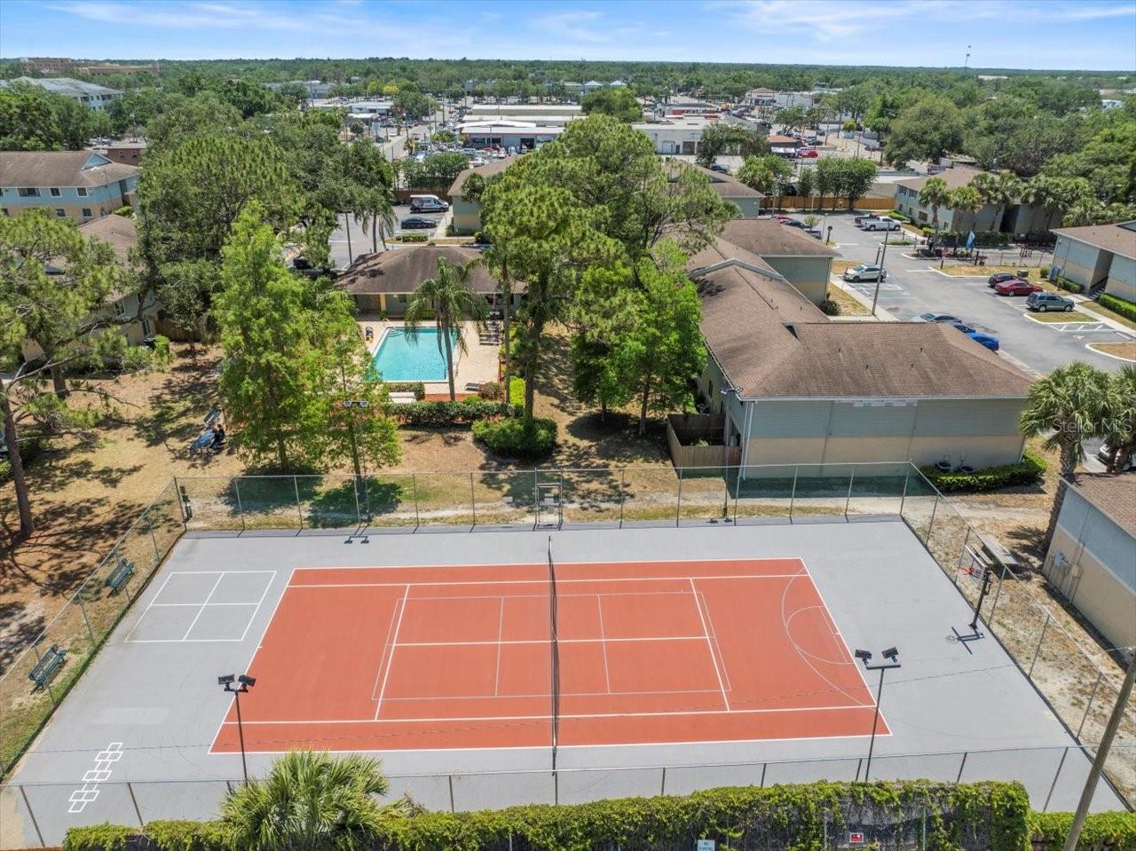 THE HAMPTONS AT BRANDON A CONDO - Residential