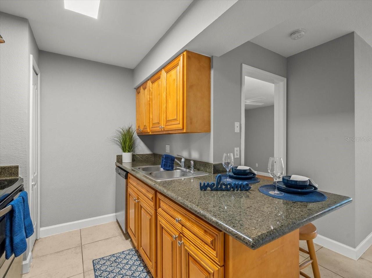 THE HAMPTONS AT BRANDON A CONDO - Residential