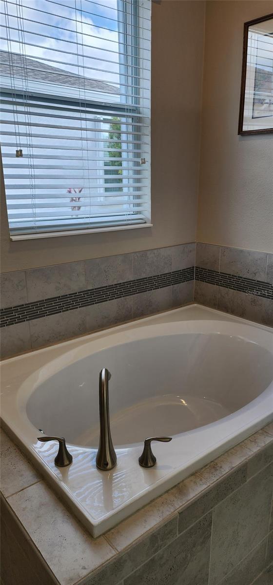 TRADITIONS PH 02 - Residential