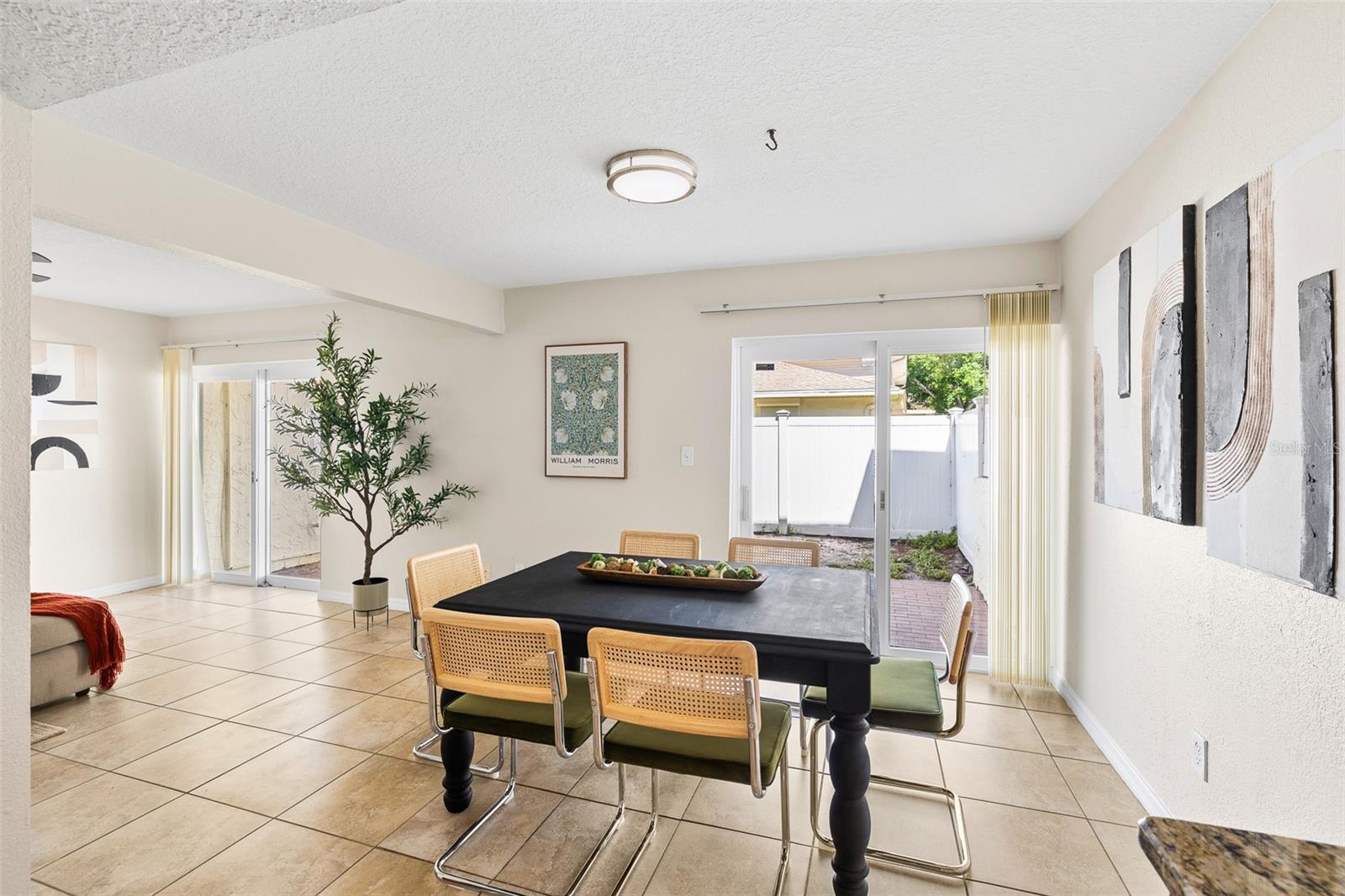 TOWNHOUSES AT BONNIE BAY CONDO - Residential