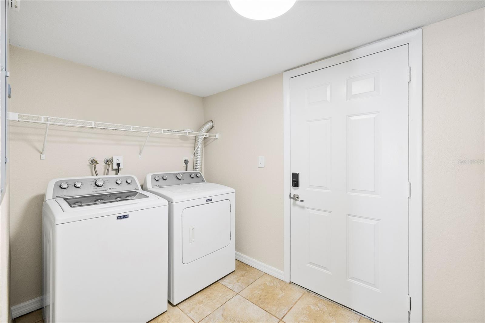 TOWNHOUSES AT BONNIE BAY CONDO - Residential