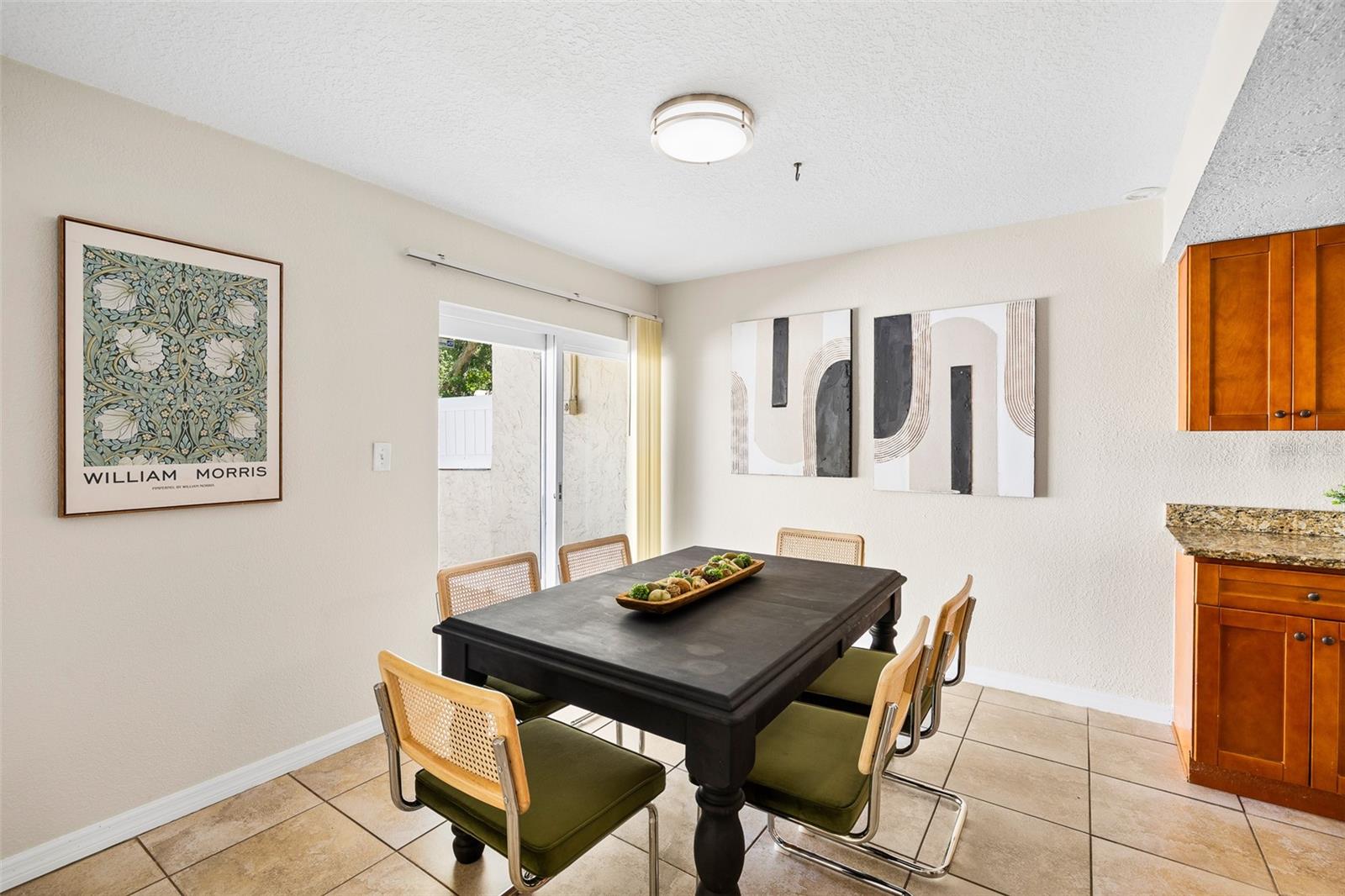 TOWNHOUSES AT BONNIE BAY CONDO - Residential