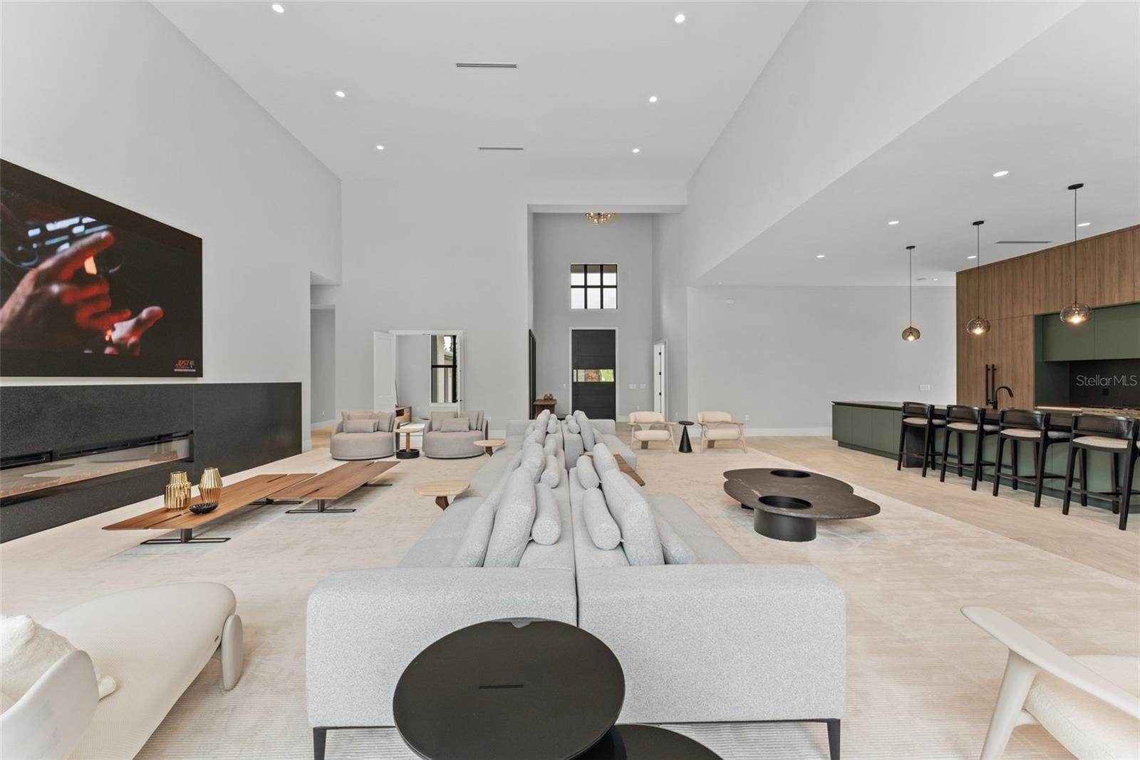 BELLA COLLINA SUB - Residential