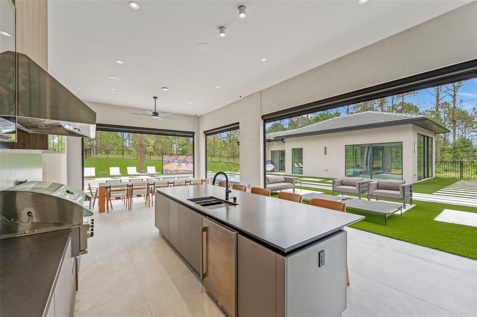 BELLA COLLINA SUB - Residential