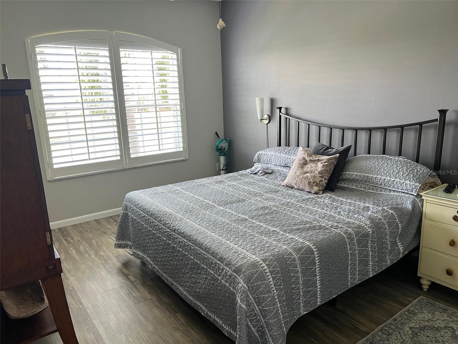 6444 7TH AVENUE CIRCLE W 6444