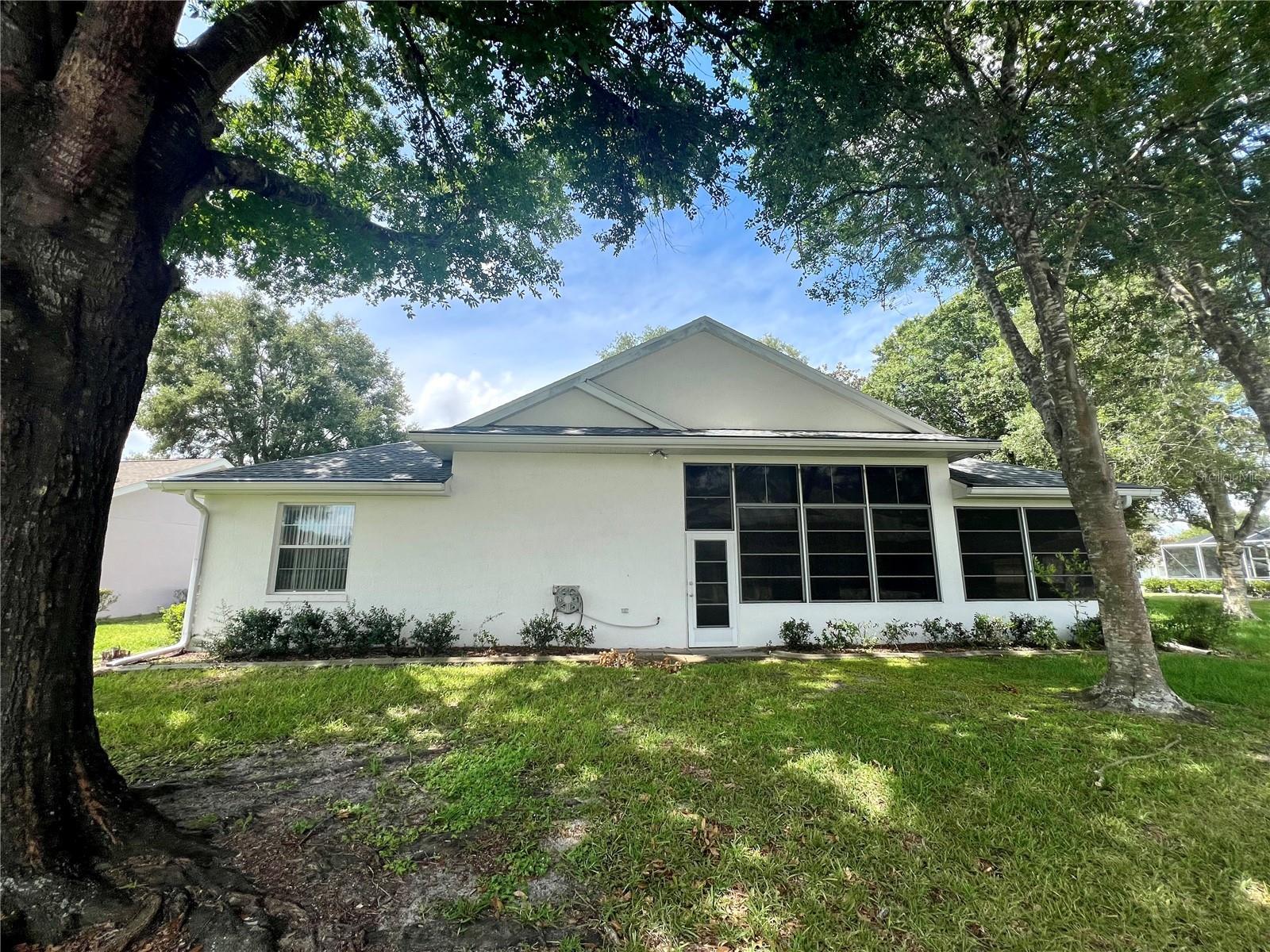 OAK RUN LINKSIDE - Residential