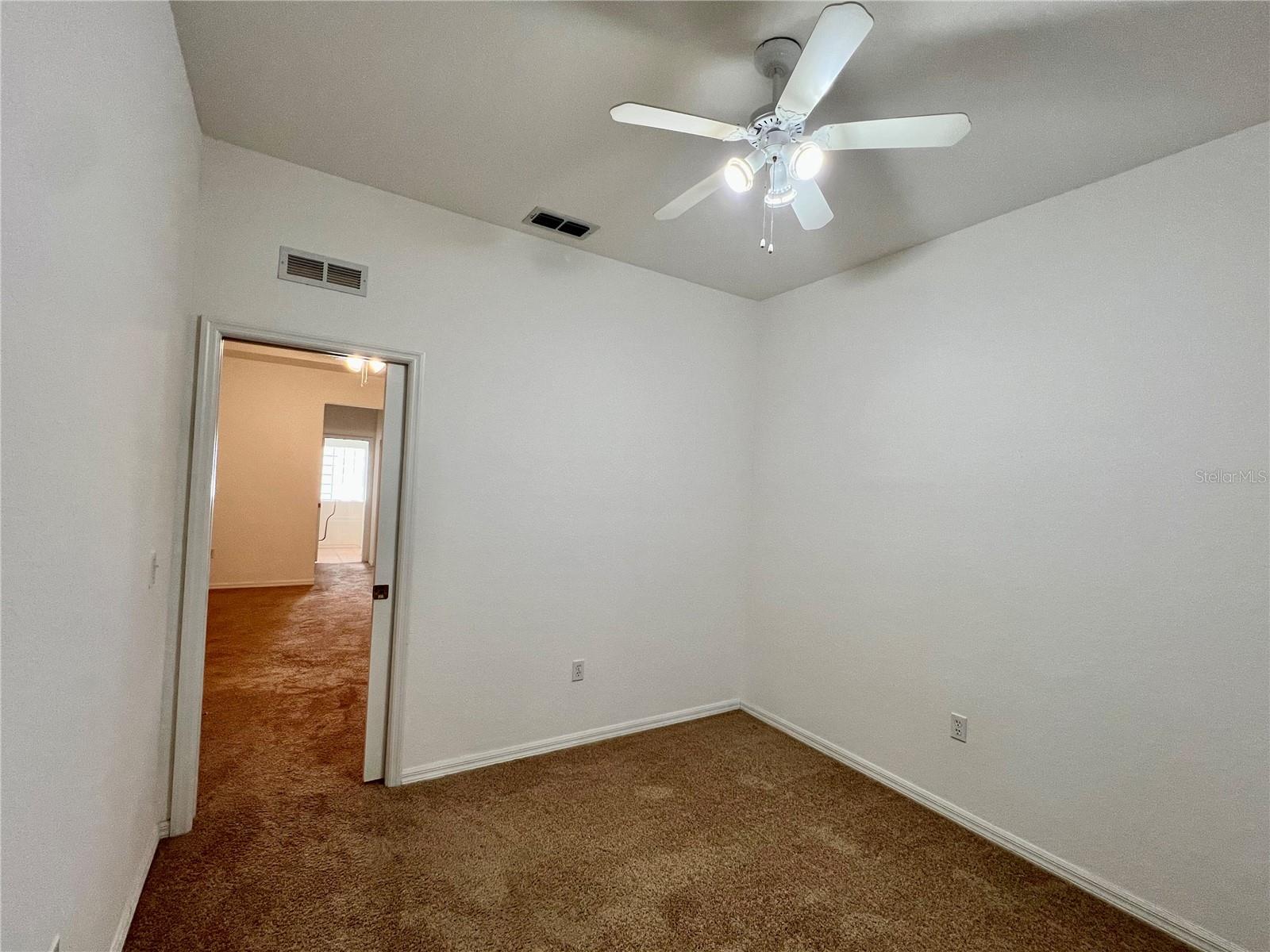 OAK RUN LINKSIDE - Residential