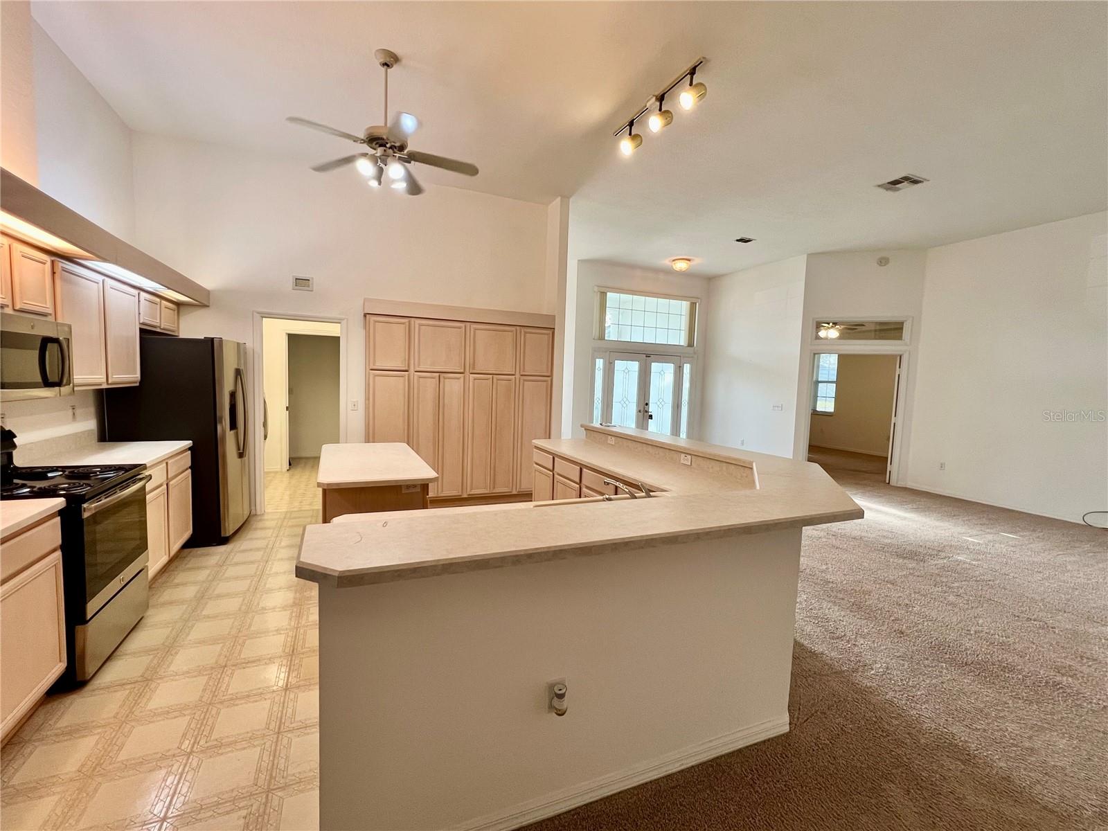 OAK RUN LINKSIDE - Residential