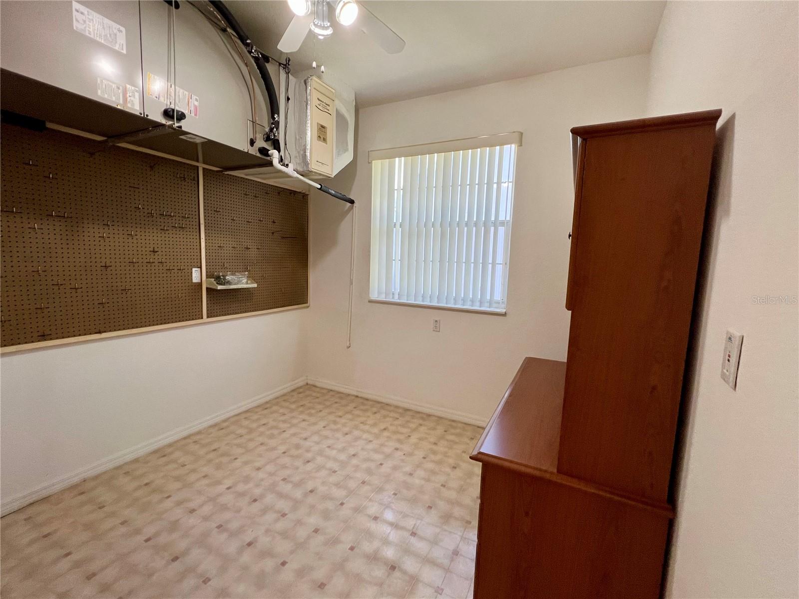 OAK RUN LINKSIDE - Residential