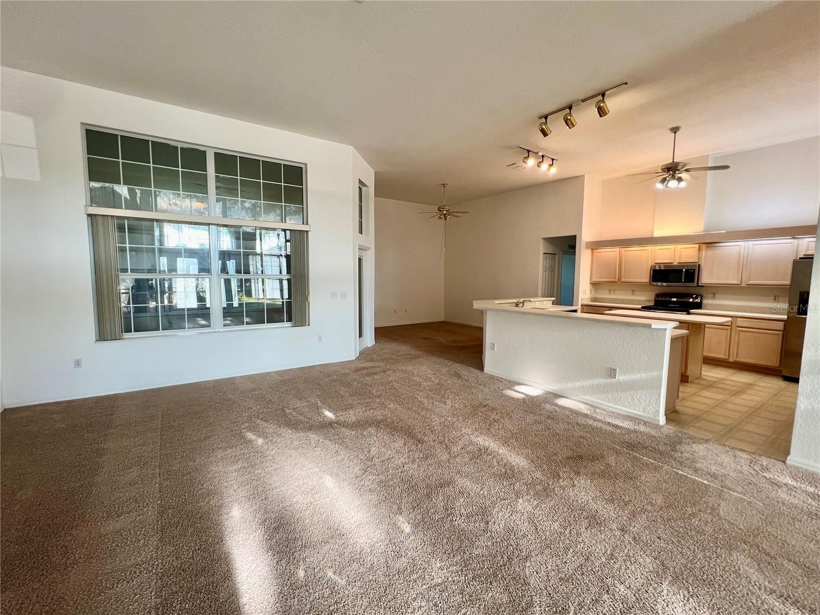 OAK RUN LINKSIDE - Residential