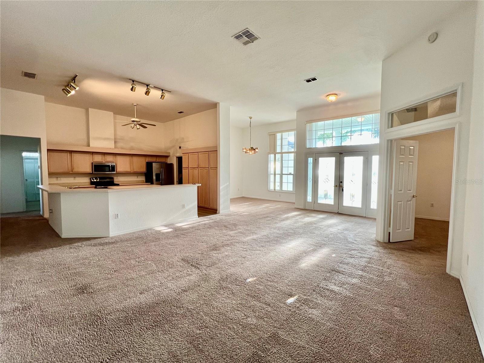 OAK RUN LINKSIDE - Residential