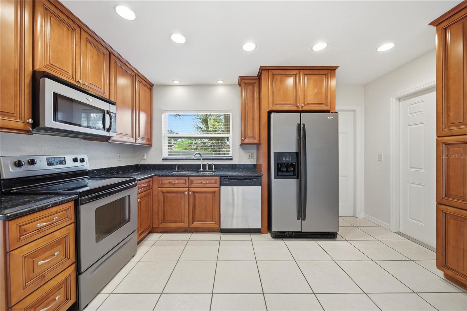 SEMINOLE GARDENS - Residential