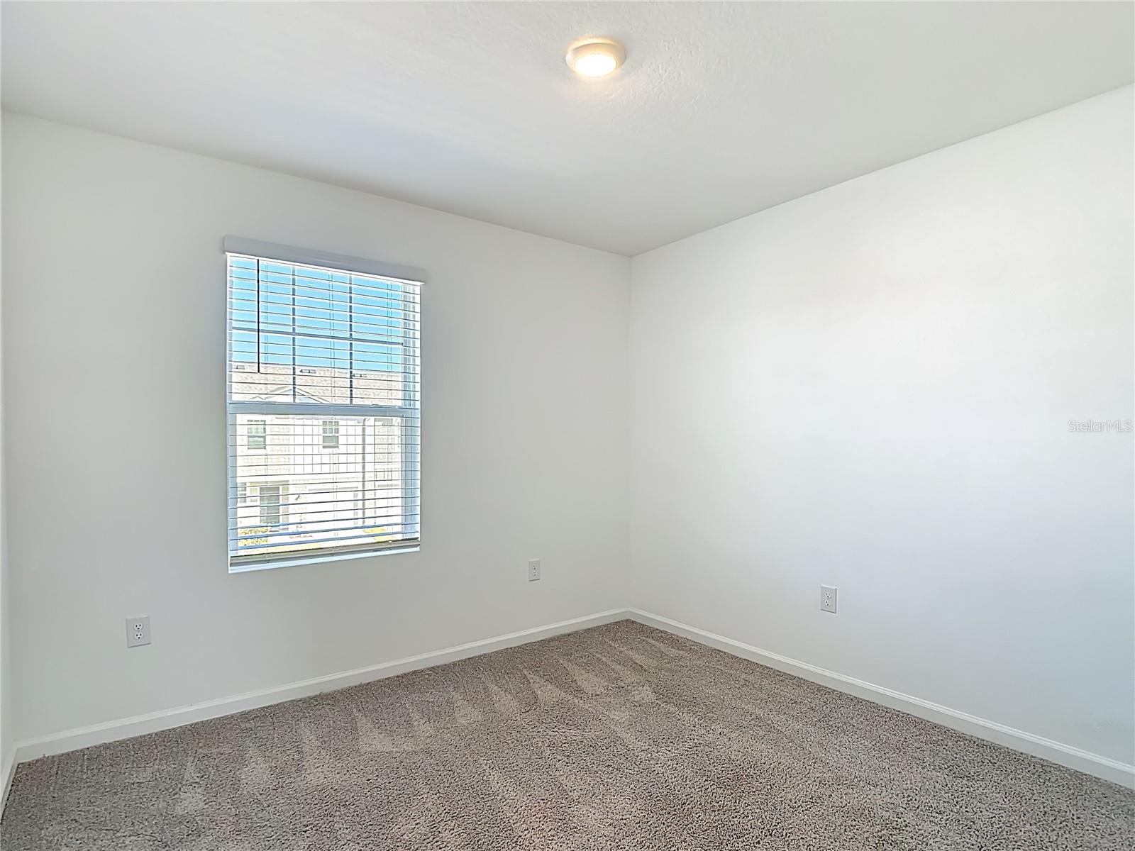 DUG CRK TWNHMS - Residential