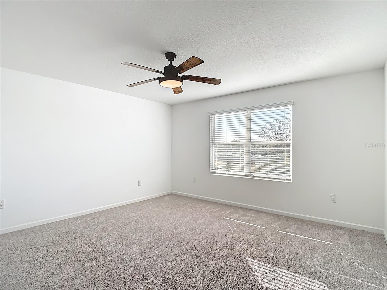 DUG CRK TWNHMS - Residential