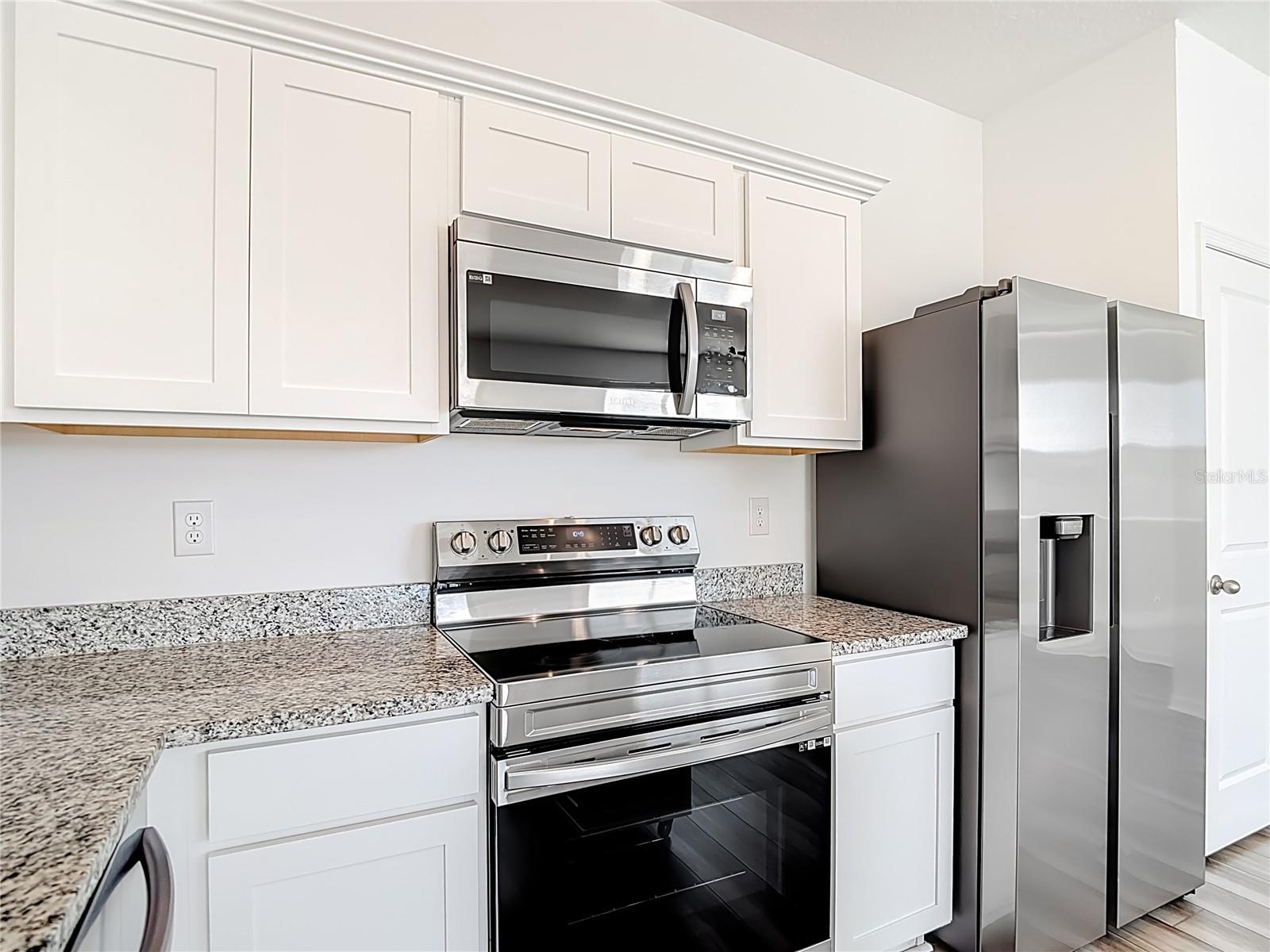 DUG CRK TWNHMS - Residential