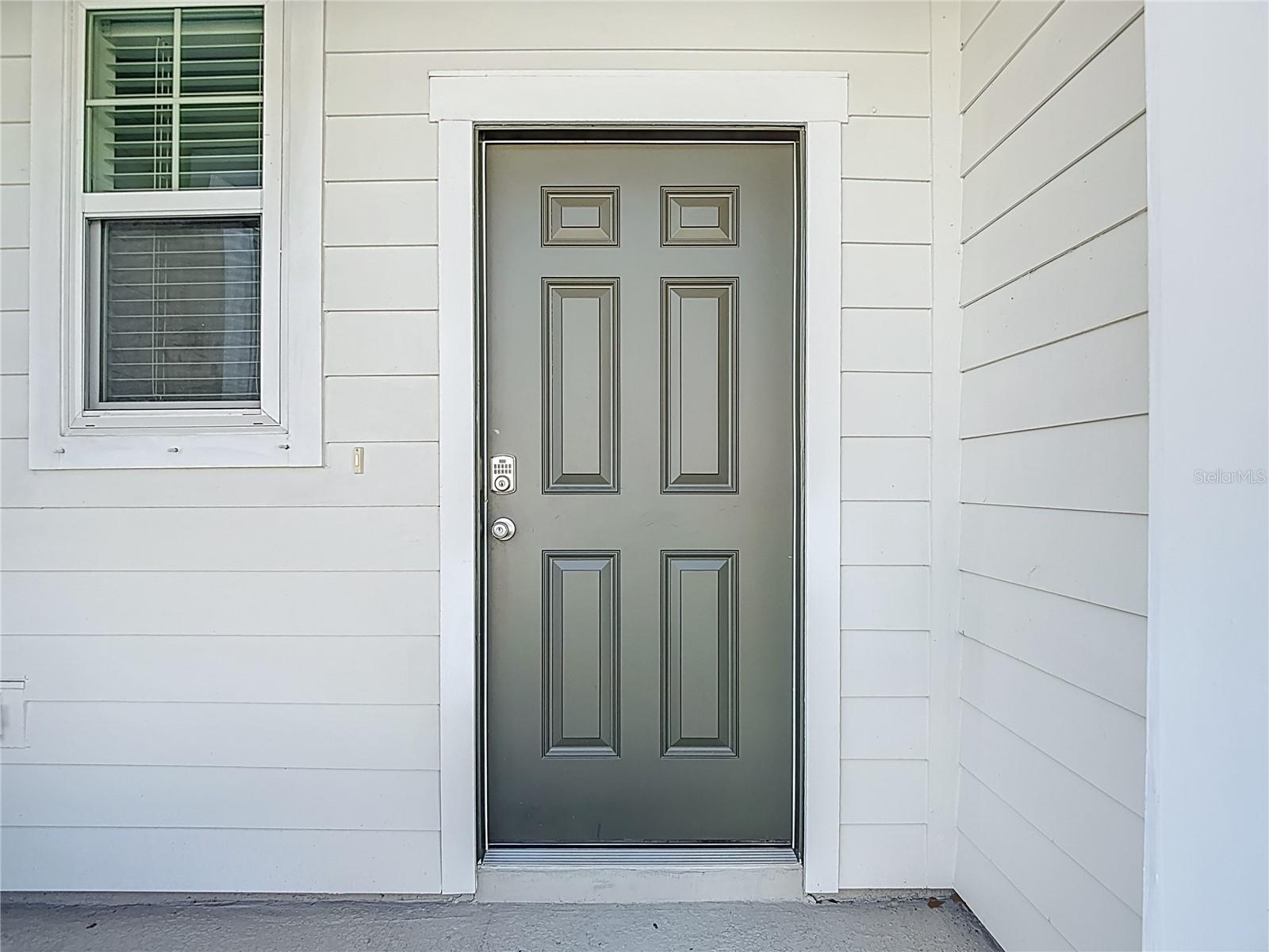 DUG CRK TWNHMS - Residential