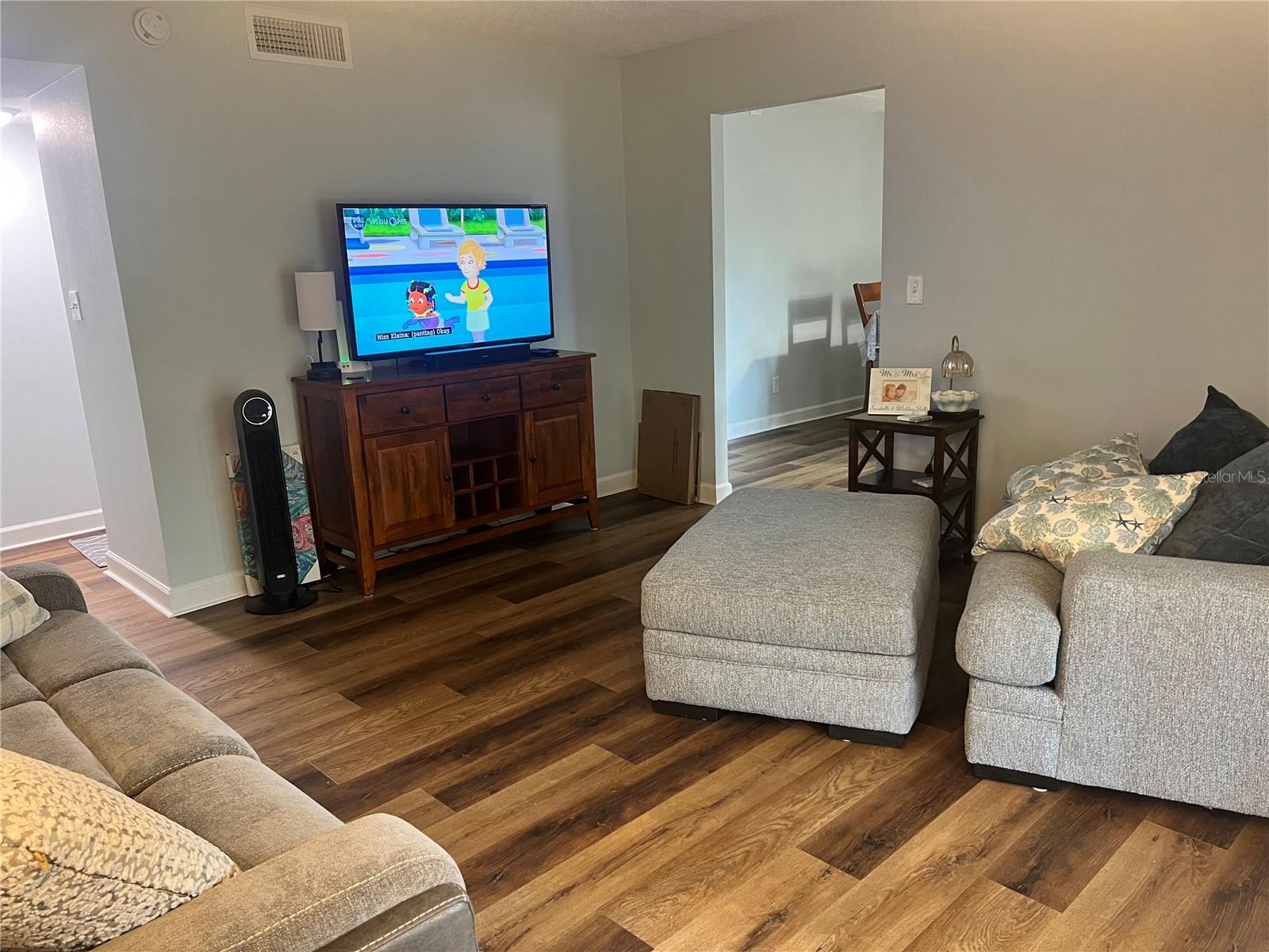 JAMESTOWN CONDO - Residential