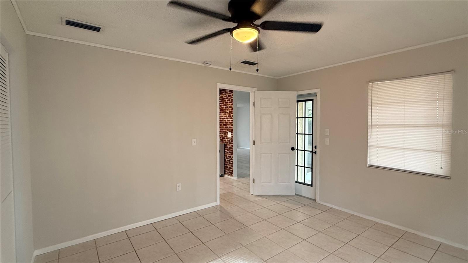 DEER PARK - Residential Lease